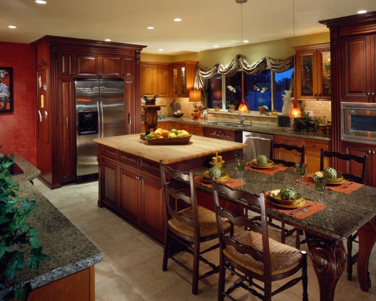Luxury Custom Kitchen Cabinets