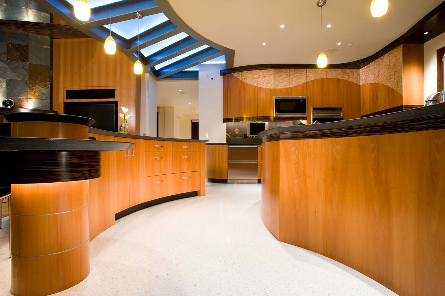 Luxury Custom Kitchen Cabinets