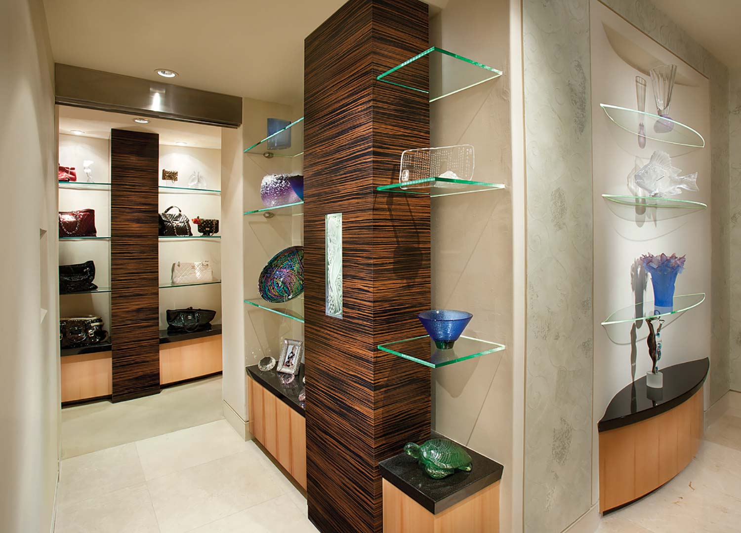 Custom Walk In Closets